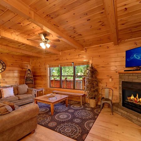 Misty Mountain Lodge Holiday Home Gatlinburg Ngoại thất bức ảnh